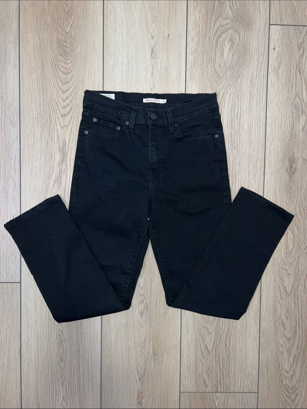 Levi's Women's High Rise Black Straight Jeans